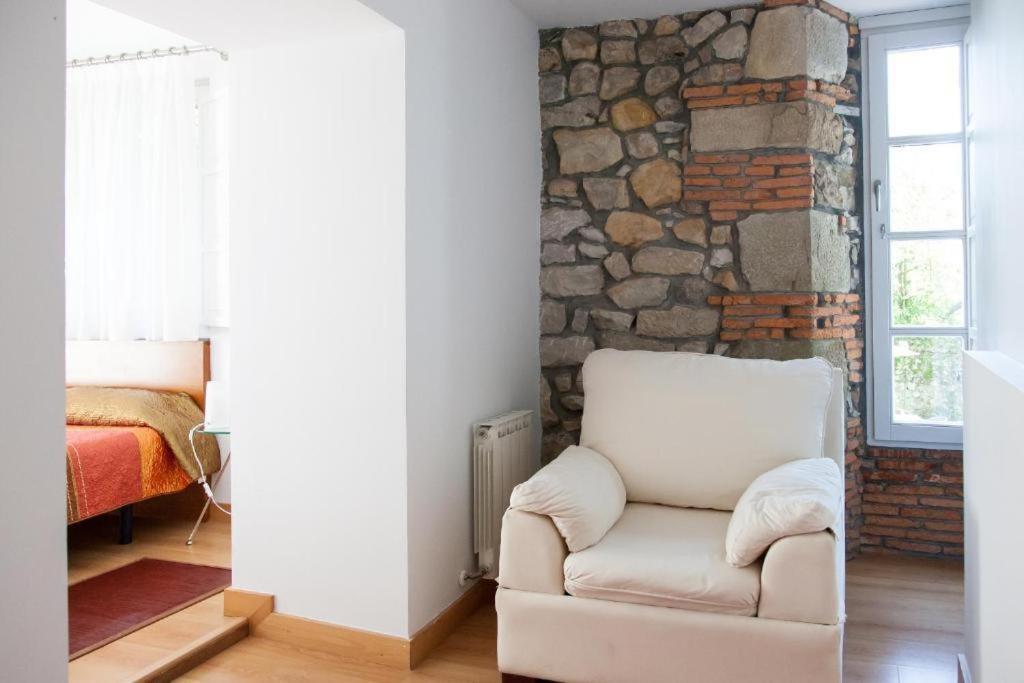 Gastro Hotel La Giraldilla Lierganes Room photo